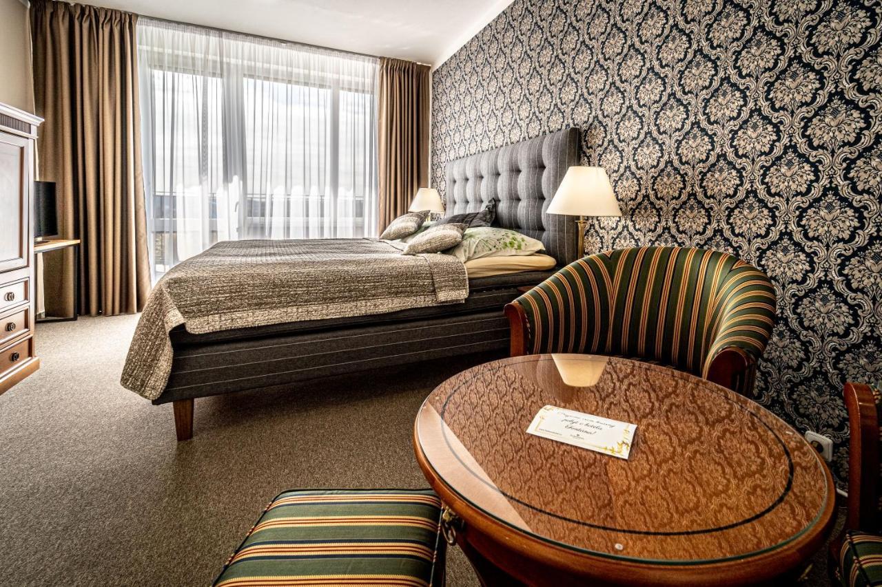 Hotel Fontana ブルノ エクステリア 写真