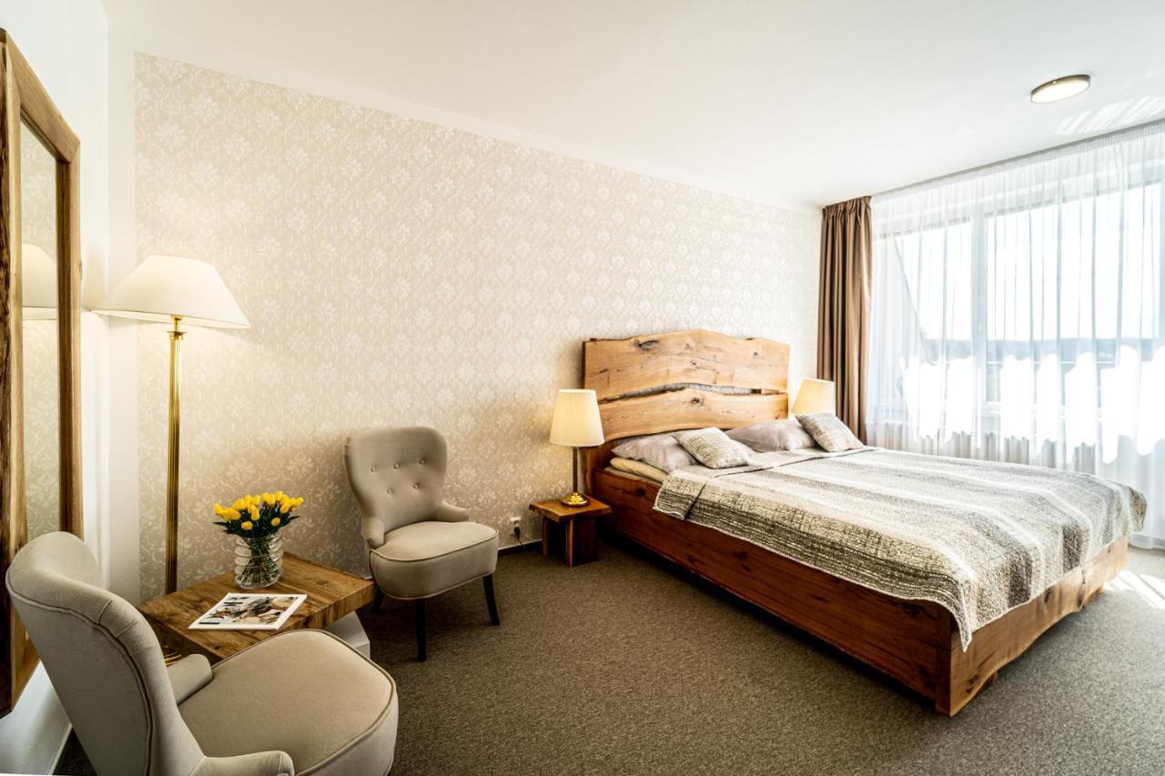 Hotel Fontana ブルノ エクステリア 写真
